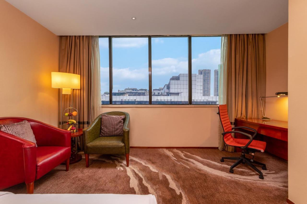 Crowne Plaza Foshan By Ihg - Canton Fair Free Shuttle Bus Exterior photo