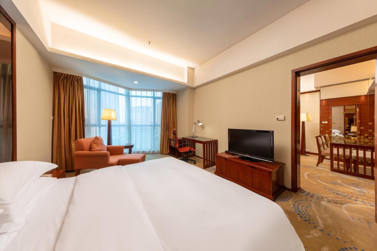 Crowne Plaza Foshan By Ihg - Canton Fair Free Shuttle Bus Exterior photo